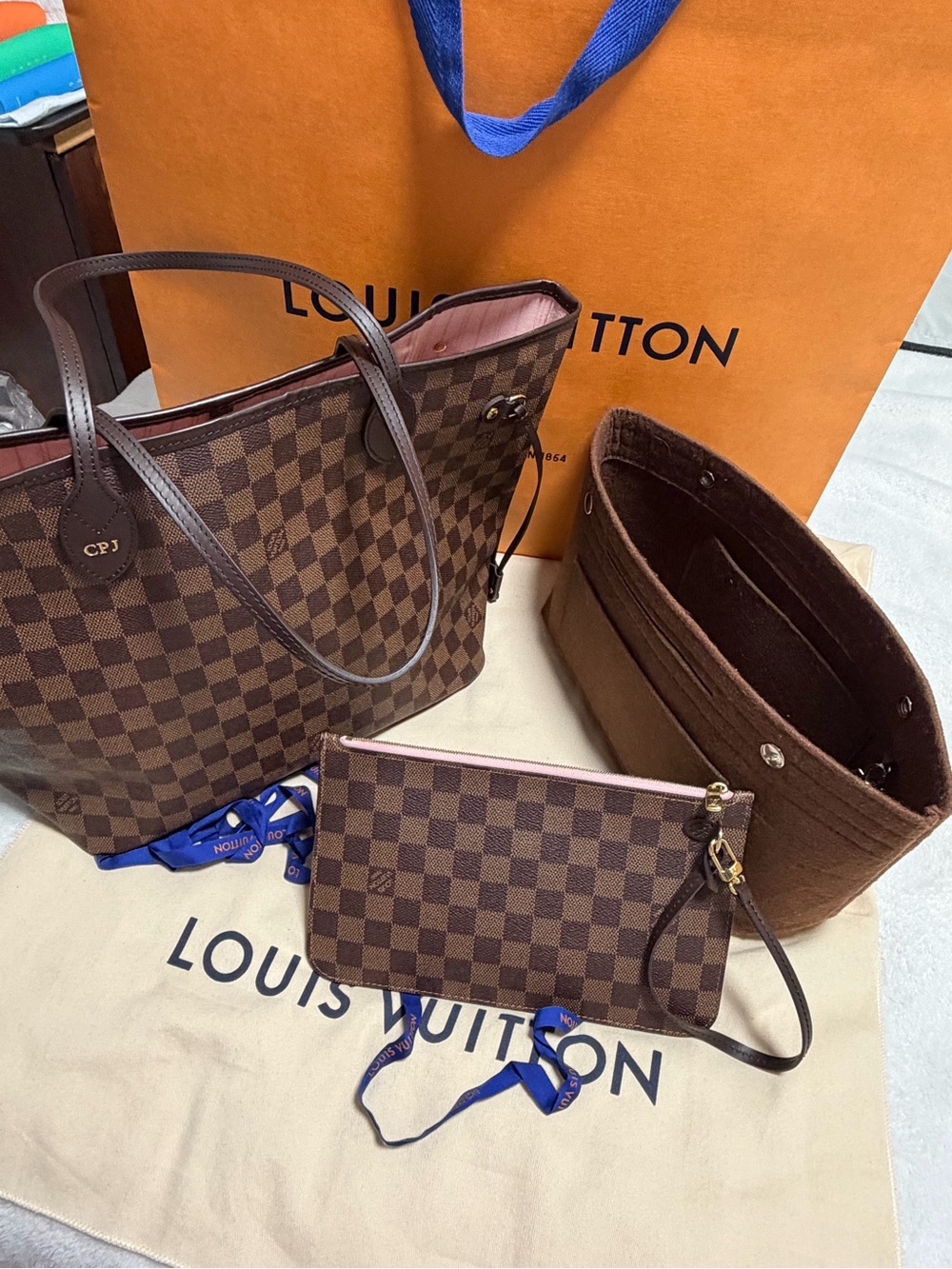 ๐ฅ HOT SALE Louis Vuitton Neverfull MM ๐ฅ - Picture 5 of 15
